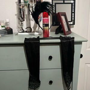 Halloween costume saloon gal accessories